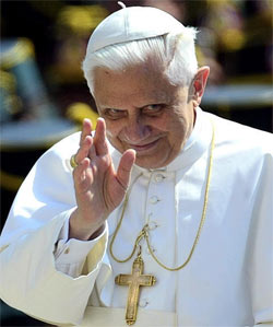 nicotriratzinger.jpg