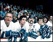 Una scena del film Slapshot, 1977