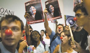 Yoani contestata (Sao Paulo, Brasile, 21 febbraio 2013)